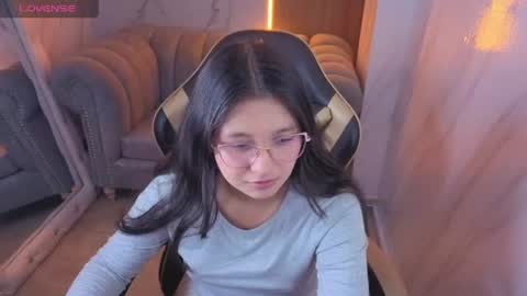 honeydoll_tf online show from July 31, 2026, 1:10 pm