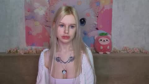 Lisa online show from January 12, 2026, 4:39 am