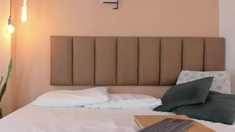 Snapshot of honeygray02 chatting on October 14, 2025, 12:17 pm honeygray02 online show from October 14, 2025, 12:17 pm