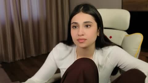 Snapshot of honeylanaa chatting on May 16, 2026, 10:36 am Lana online show from May 16, 2026, 10:36 am