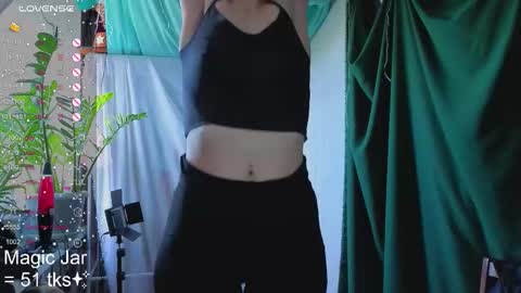 Molly  online show from October 10, 2025, 7:51 am