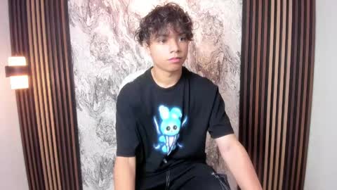 Snapshot of honeymoon_sariel chatting on April 20, 2026, 1:47 pm honeymoon_sariel online show from April 20, 2026, 1:47 pm