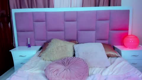 Snapshot of honeymoon_sariel chatting on May 24, 2026, 1:38 pm honeymoon_sariel online show from May 24, 2026, 1:38 pm