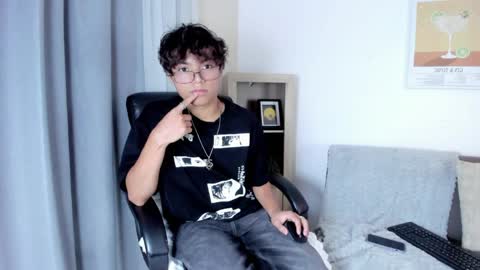Snapshot of honeymoon_sariel chatting on June 8, 2026, 4:13 am honeymoon_sariel online show from June 8, 2026, 4:13 am