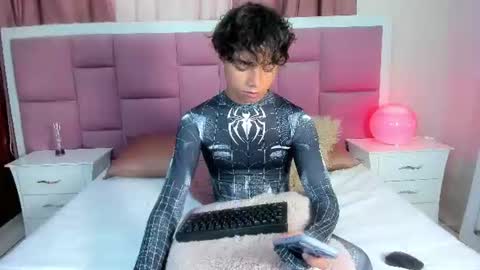 Snapshot of honeymoon_sariel chatting on June 10, 2026, 1:54 pm honeymoon_sariel online show from June 10, 2026, 1:54 pm