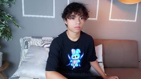 Snapshot of honeymoon_sariel chatting on July 6, 2026, 12:35 pm honeymoon_sariel online show from July 6, 2026, 12:35 pm