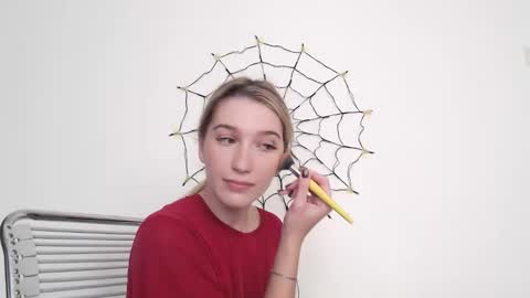 Snapshot of honeyveil chatting on October 27, 2025, 11:47 am honeyveil online show from October 27, 2025, 11:47 am