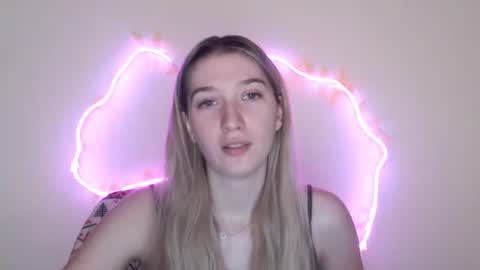 honeyveil online show from July 21, 2026, 12:07 pm