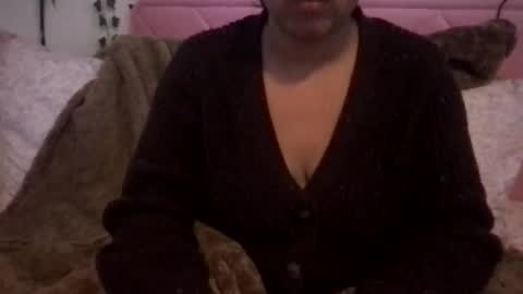 honeyyy89 online show from April 5, 2026, 2:53 am