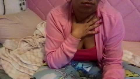 honeyyy89 online show from April 12, 2026, 2:38 am