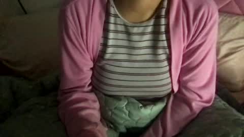 honeyyy89 online show from June 15, 2026, 8:49 am
