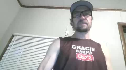 hoodedcricket online show from May 12, 2026, 9:56 pm
