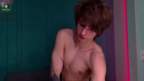 Snapshot of hoogwilder chatting on February 10, 2026, 8:35 pm HOOG online show from February 10, 2026, 8:35 pm