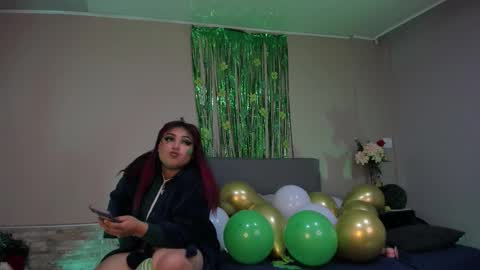 hooney_1 online show from March 18, 2026, 3:53 am