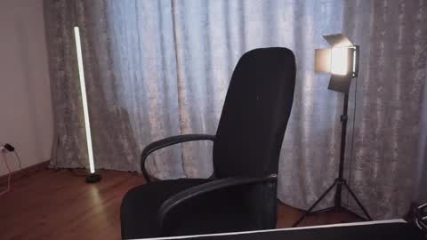 Karina online show from March 10, 2026, 2:16 am