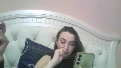 hootloove69 online show from February 2, 2025, 6:42 pm