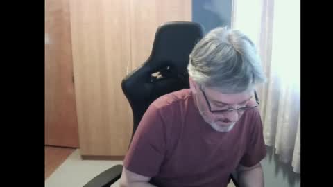 horndoggy online show from February 14, 2025, 2:23 pm