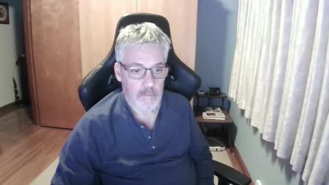 horndoggy online show from December 17, 2025, 10:05 pm