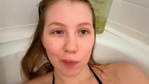 Audrey online show from March 10, 2026, 3:33 am