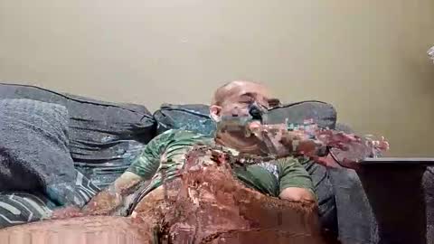 Snapshot of hornlat chatting on May 26, 2026, 8:27 pm Hornlat online show from May 26, 2026, 8:27 pm