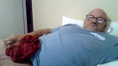 Snapshot of hornlyhen chatting on September 8, 2025, 8:08 pm hensley online show from September 8, 2025, 8:08 pm