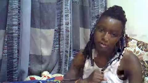 Snapshot of horny_baddie18 chatting on May 31, 2026, 5:09 pm Leila online show from May 31, 2026, 5:09 pm