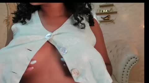 Horny Curls  online show from July 23, 2026, 3:59 am