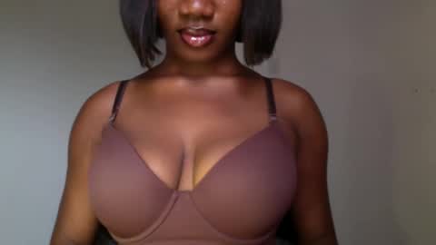 delilah online show from May 8, 2026, 10:53 am