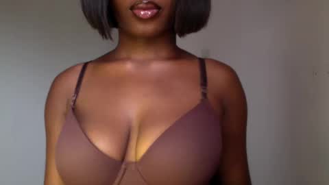delilah online show from May 19, 2026, 11:38 am
