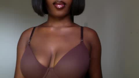 delilah online show from May 20, 2026, 11:49 am