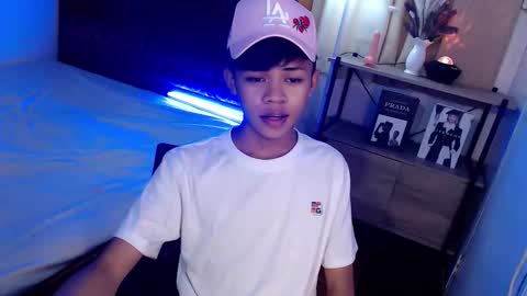 horny_joshxxx online show from April 29, 2026, 4:11 pm