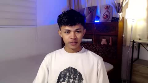 horny_joshxxx online show from May 26, 2026, 4:47 pm