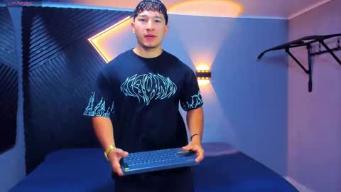 Snapshot of horny_nick18 chatting on March 13, 2026, 11:28 am horny_nick18 online show from March 13, 2026, 11:28 am