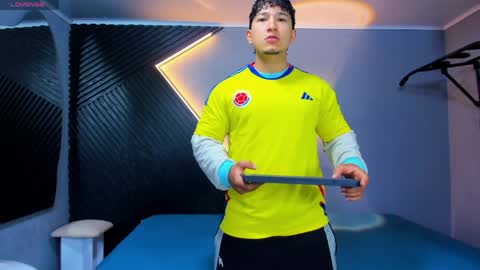 Snapshot of horny_nick18 chatting on April 11, 2026, 10:30 am horny_nick18 online show from April 11, 2026, 10:30 am