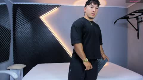 horny_nick18 online show from April 27, 2026, 1:42 pm
