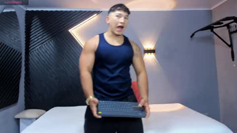horny_nick18 online show from May 13, 2026, 11:18 am