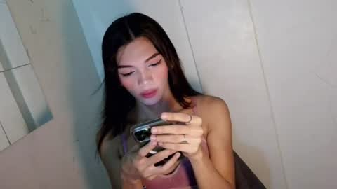 Snapshot of horny_rhiana chatting on July 9, 2026, 3:43 am Rhiana online show from July 9, 2026, 3:43 am