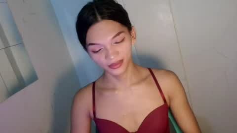 Snapshot of horny_rhiana chatting on July 16, 2026, 3:23 am Rhiana online show from July 16, 2026, 3:23 am