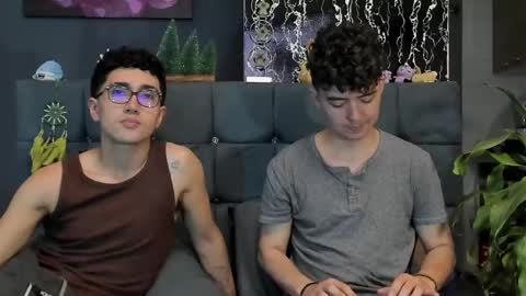Snapshot of horny_twinks_guys chatting on January 13, 2025, 12:30 am Alex and Camilo online show from January 13, 2025, 12:30 am