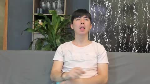 Snapshot of horny_twinks_guys chatting on October 6, 2025, 8:28 pm Alex and Camilo online show from October 6, 2025, 8:28 pm