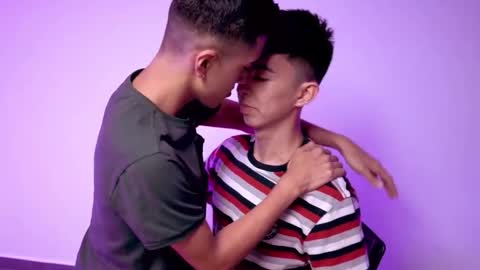 Snapshot of horny_twinks_guys chatting on December 1, 2025, 2:55 pm Alex and Camilo online show from December 1, 2025, 2:55 pm