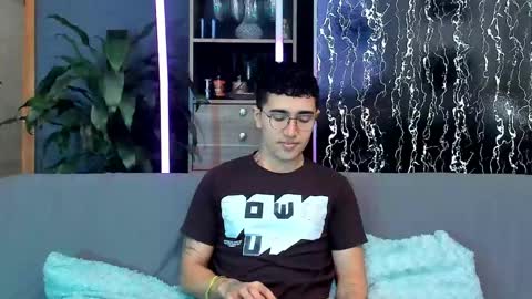 Alex and Camilo online show from June 8, 2026, 1:11 pm
