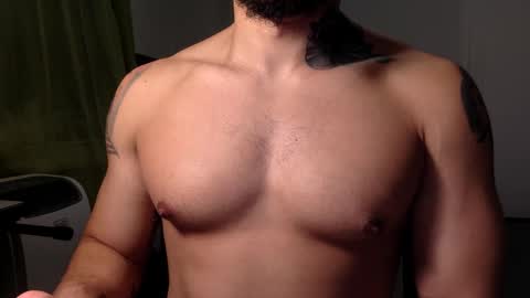 hornybbcxx online show from December 15, 2024, 6:40 am