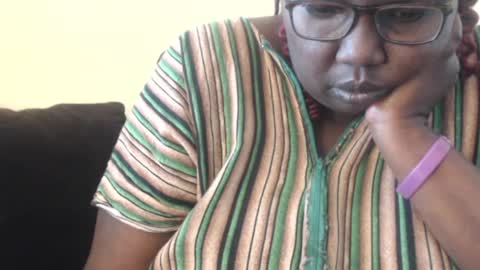 Snapshot of hornybigtitts chatting on December 29, 2024, 1:06 pm monica zain online show from December 29, 2024, 1:06 pm