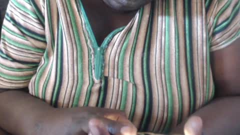 Snapshot of hornybigtitts chatting on January 20, 2025, 10:40 am monica zain online show from January 20, 2025, 10:40 am