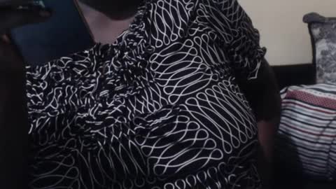 Snapshot of hornybigtitts chatting on January 23, 2025, 8:02 pm monica zain online show from January 23, 2025, 8:02 pm