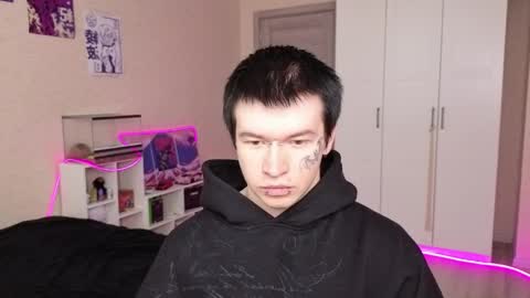 Yuki online show from April 12, 2026, 7:24 am