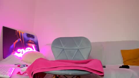 Emma online show from December 9, 2024, 9:17 am