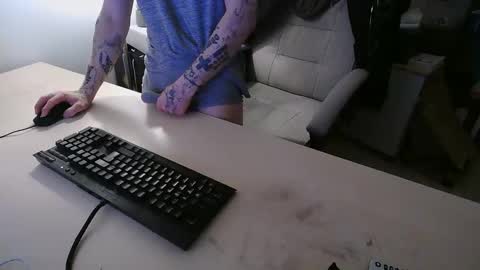 Snapshot of hornyfitboy24 chatting on May 17, 2026, 4:21 am hornyfitboy24 online show from May 17, 2026, 4:21 am