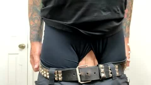 Hornyhumper online show from June 18, 2026, 3:49 pm